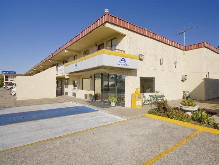 Oyo Hotel Tulsa International Airport Exterior foto